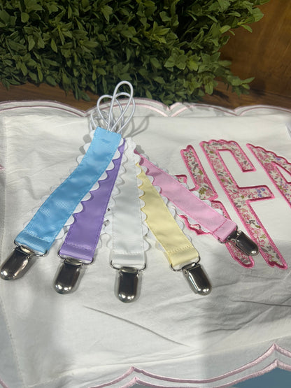 Paci Clips
