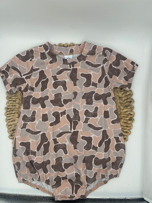 SHORT SLEEVE UNISEX CAMO BUBBLES